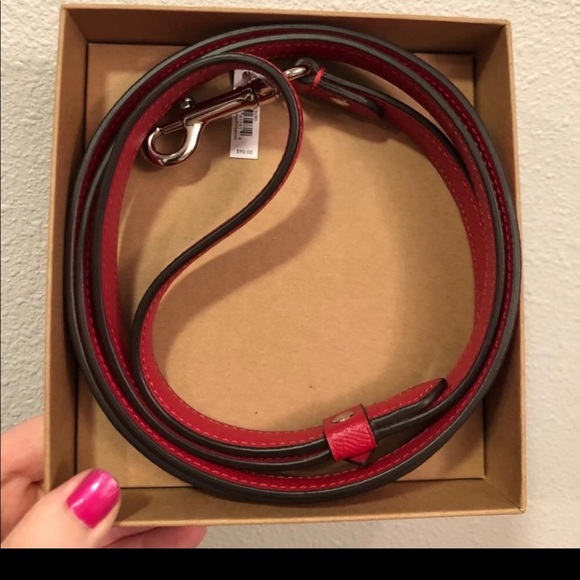 Coach Dog Collar and Leash set - Picture 4 of 6